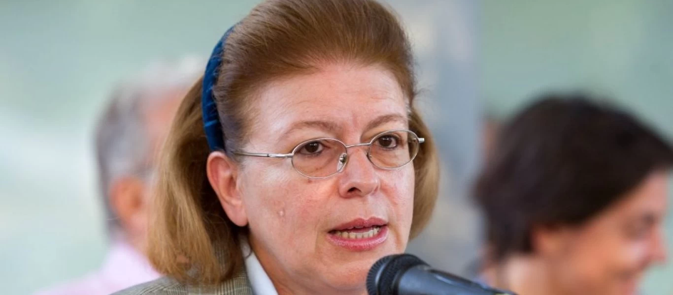 Λίνα Μενδώνη: Υπεβλήθη σε αξονική μετά από τροχαίο - Τραυματίστηκε και η Άννα Παναγιωταρέα